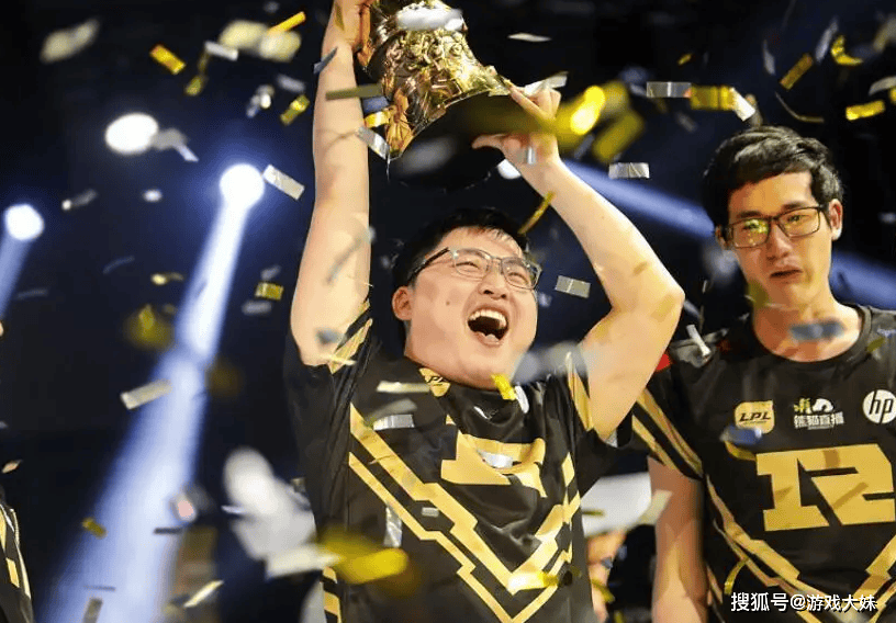 Uzi在公牛比赛中表现优异，战术调整引发热议！的简单介绍