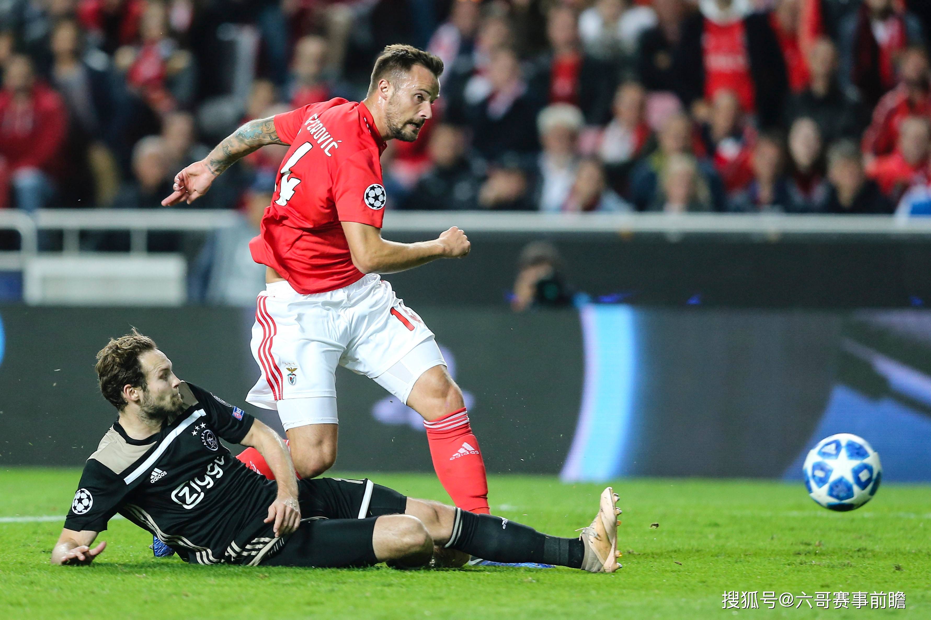 关于里程碑夜葡萄牙体育止住颓势,欧冠今晚刷纪录,底气十足,球队文化再被提及的信息 关于里程碑夜葡萄牙体育止住颓势,欧冠今晚刷纪录,底气十足,球队文化再被提及的信息