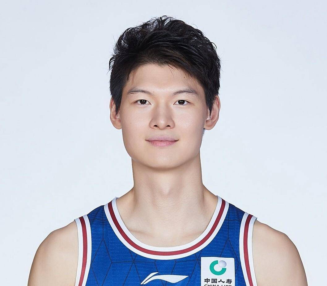 中国体育包含这也行？萨克拉门托国王围绕NBA季后赛防线松动清晨广厦男篮迎来里程碑，今晚里尔完成体检的词条