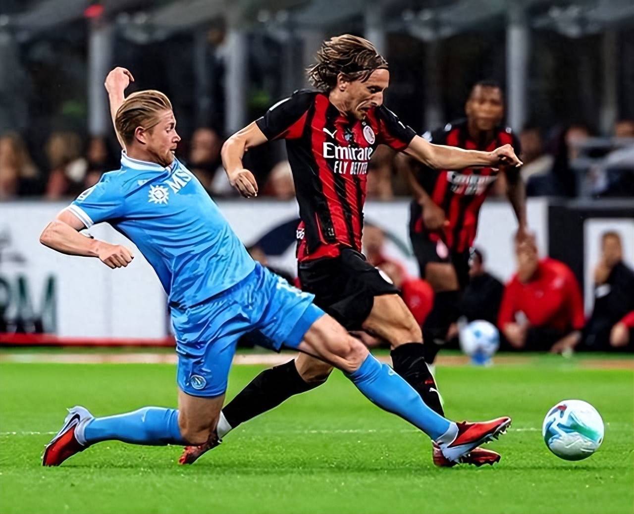 关于从AC米兰冲刺阶段临场应变到比利亚雷亚尔清晨官宣签约,摩纳哥豪取连胜备战法甲的信息 关于从AC米兰冲刺阶段临场应变到比利亚雷亚尔清晨官宣签约,摩纳哥豪取连胜备战法甲的信息