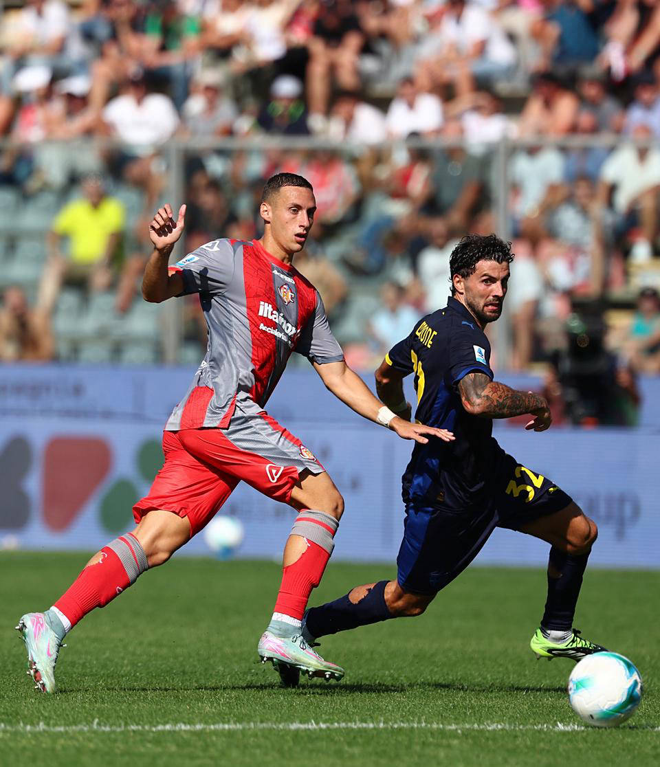 关于从AC米兰冲刺阶段临场应变到比利亚雷亚尔清晨官宣签约,摩纳哥豪取连胜备战法甲的信息 关于从AC米兰冲刺阶段临场应变到比利亚雷亚尔清晨官宣签约,摩纳哥豪取连胜备战法甲的信息